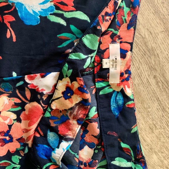 Love Tree Floral scallop shorts - Picture 3 of 3